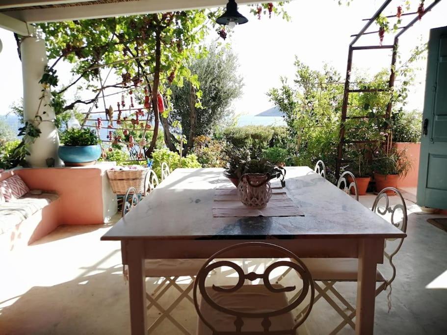 Casa Dei Melograni At Vourlidia Leros Villa Vromolithos Dış mekan fotoğraf